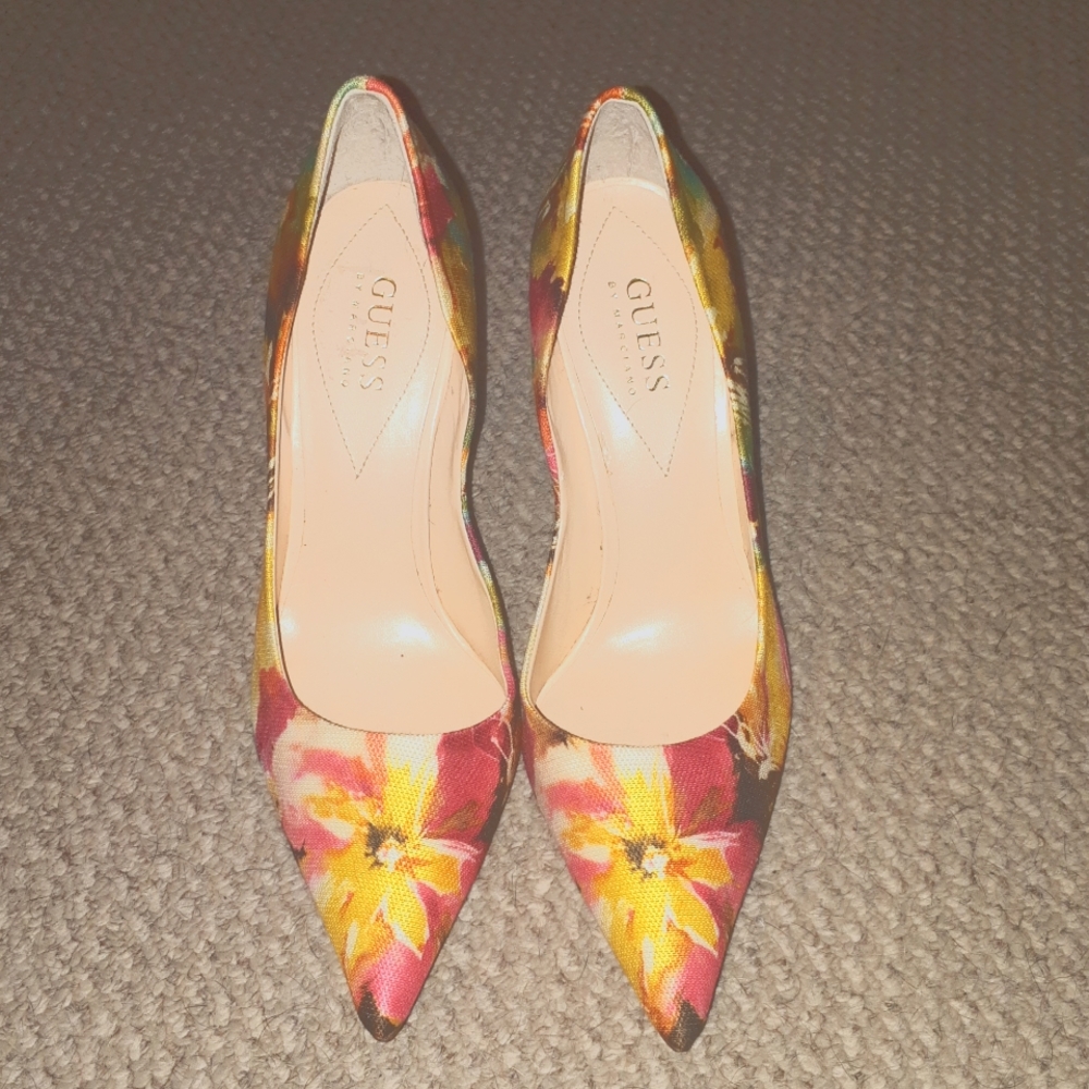 Guess by Marciano Shoes Size 8